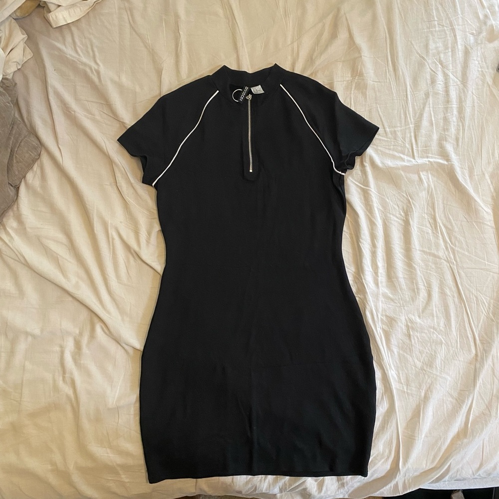 Black & White H&M Bodycon Dress - Picture 4 of 5